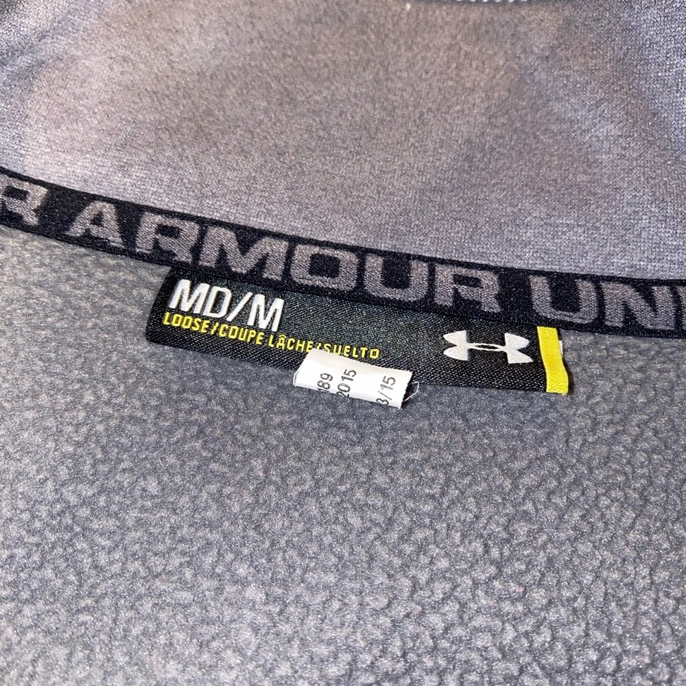 Under Armor 1/4 zip sweater - Picture 2 of 2